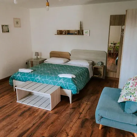 Casa Della Montagna Hotel apartamentowy Lorica